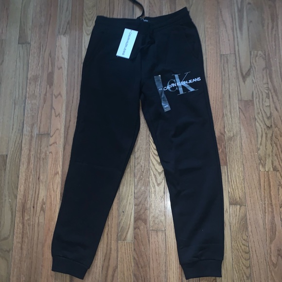 Calvin Klein Jogger Sweatpants - Picture 3 of 3